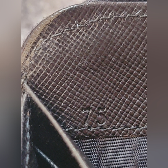 Authentic Prada Saffiano Leather Wallet - Picture 5 of 12